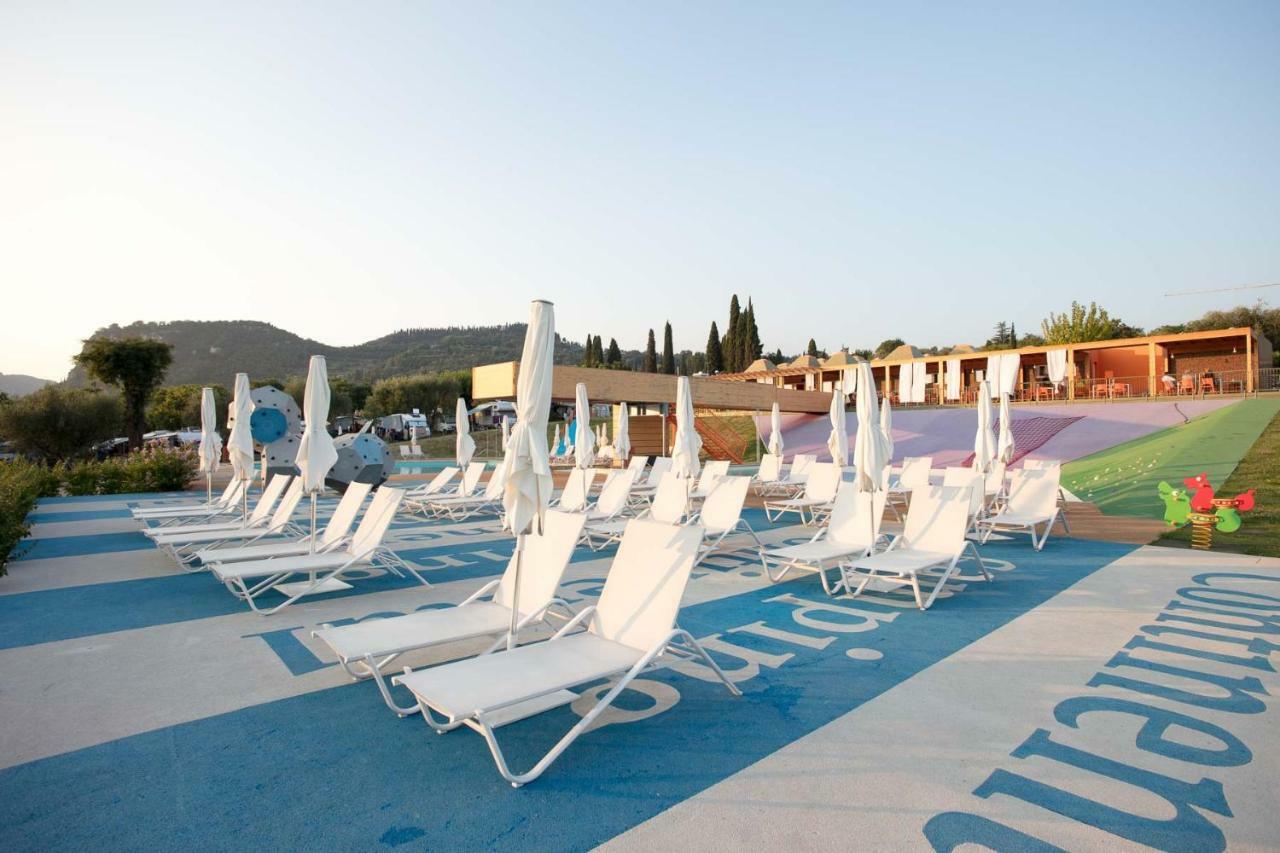 Camping Continental Hotel Bardolino Buitenkant foto