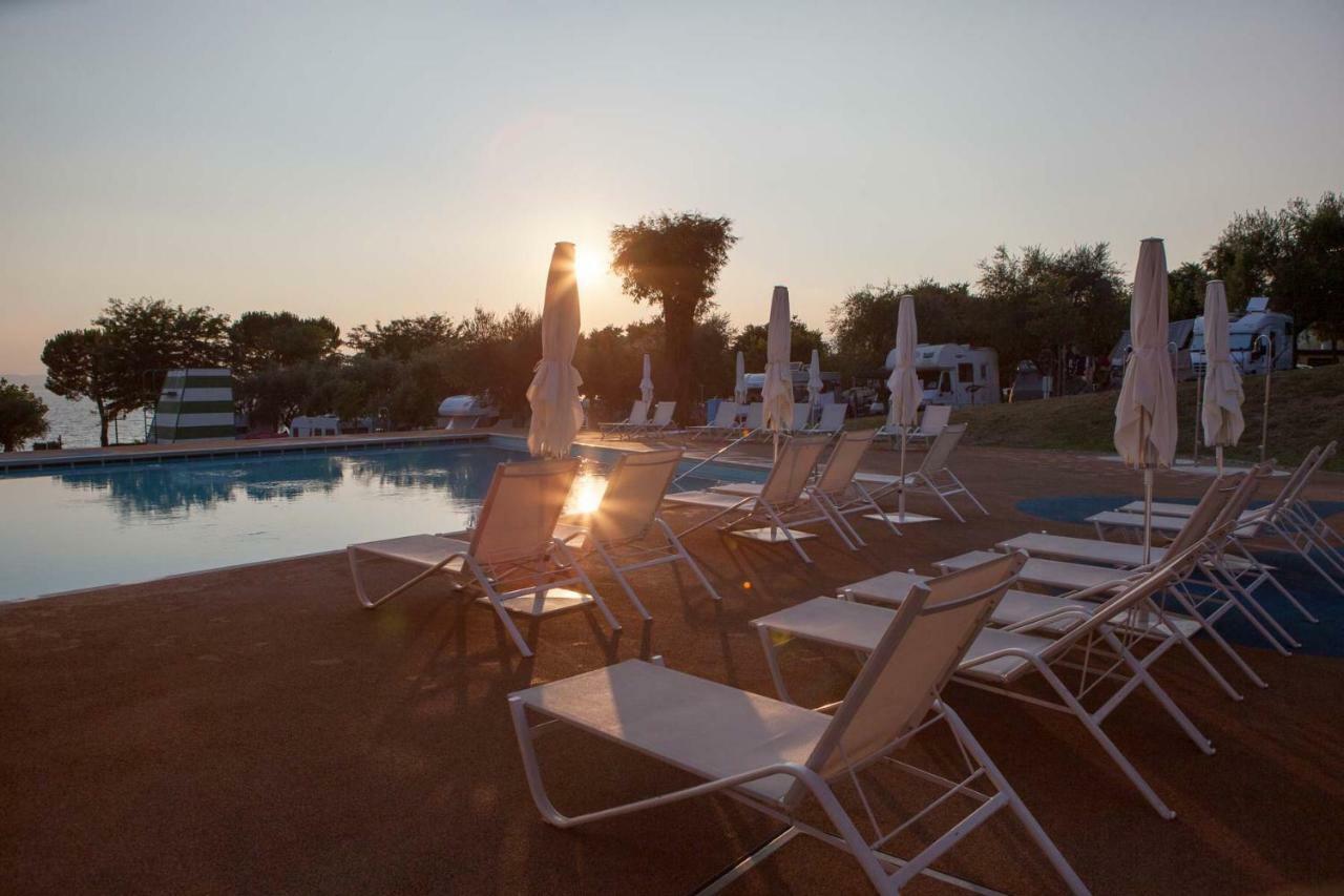 Camping Continental Hotel Bardolino Buitenkant foto